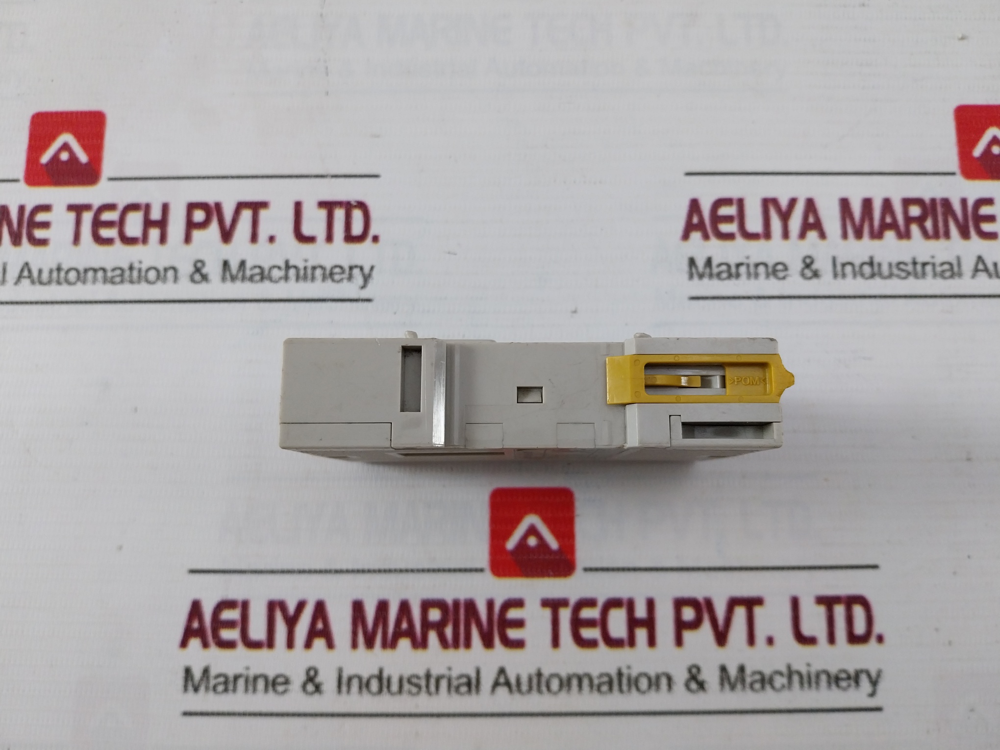 Omron Cpm2c-16edc Input/Output Module 24v - Image 4