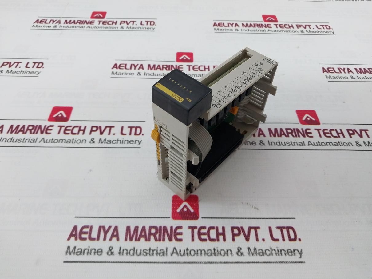 Omron Cqm1-Oc221 Plc Output Unit Module 250v - Image 3