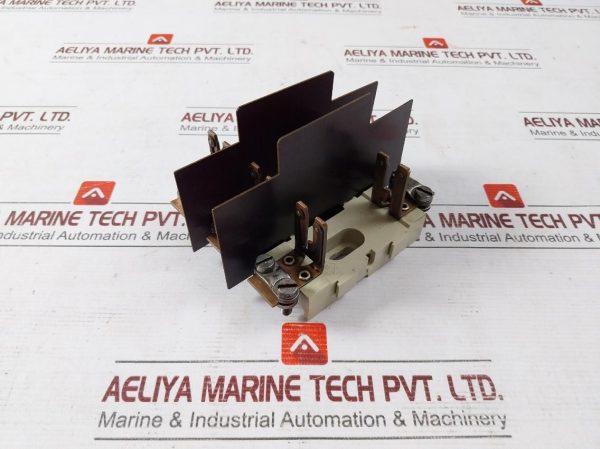 Weber 06-25061 Fuse Base Block 660v - Image 3