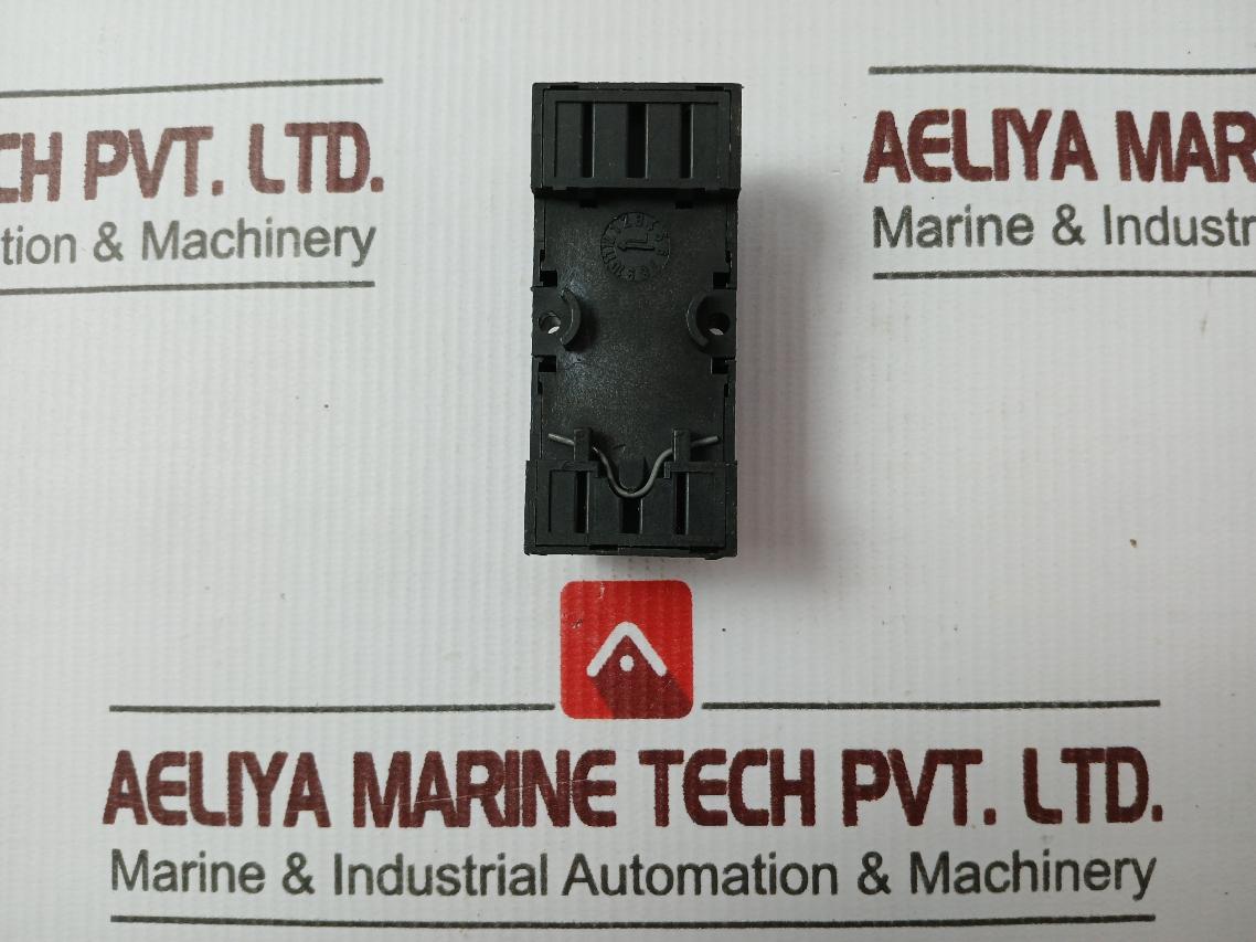 Es 15/4 Relay Socket 300v - Image 4