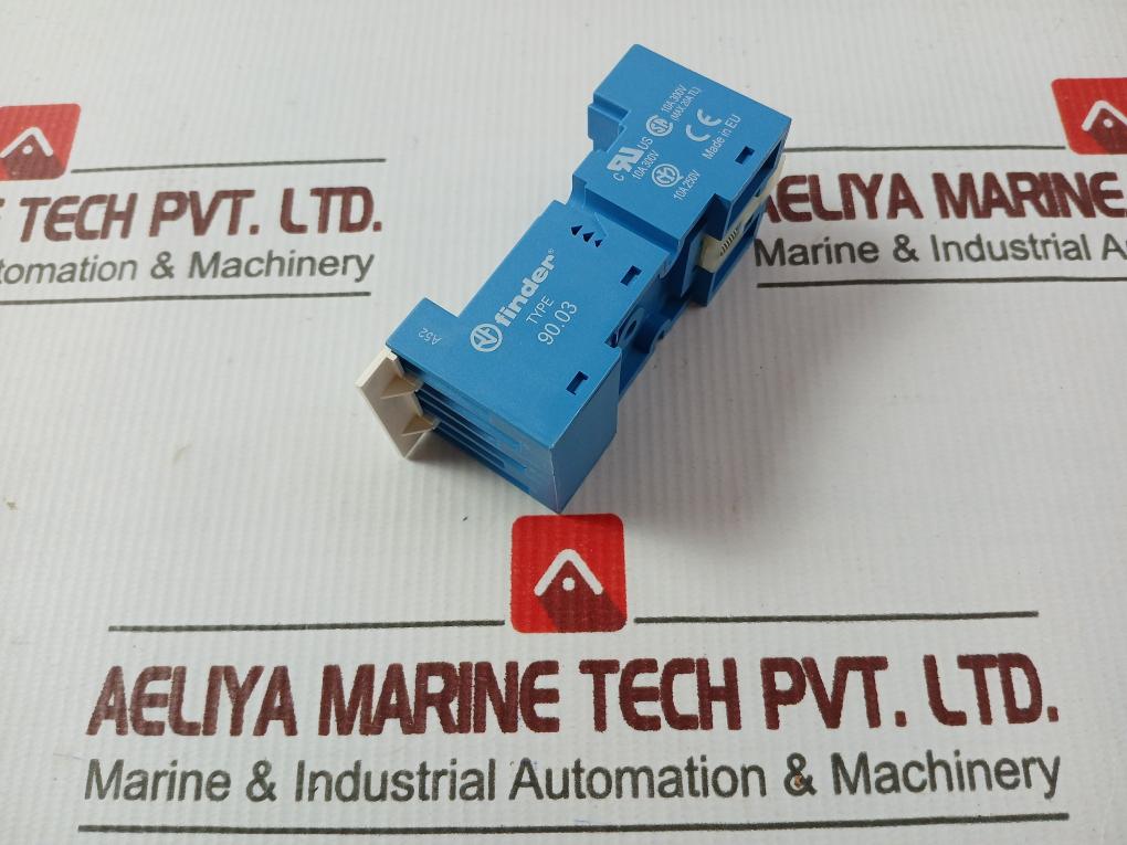 Finder 90.03 Relay Socket - Image 3