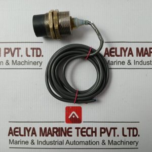 Omron E2a-M30kn20-Wp-B1 Proximity Sensor 24v