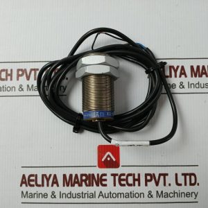 Telemecanique Xs1m30pa370 Inductive Sensor 48v