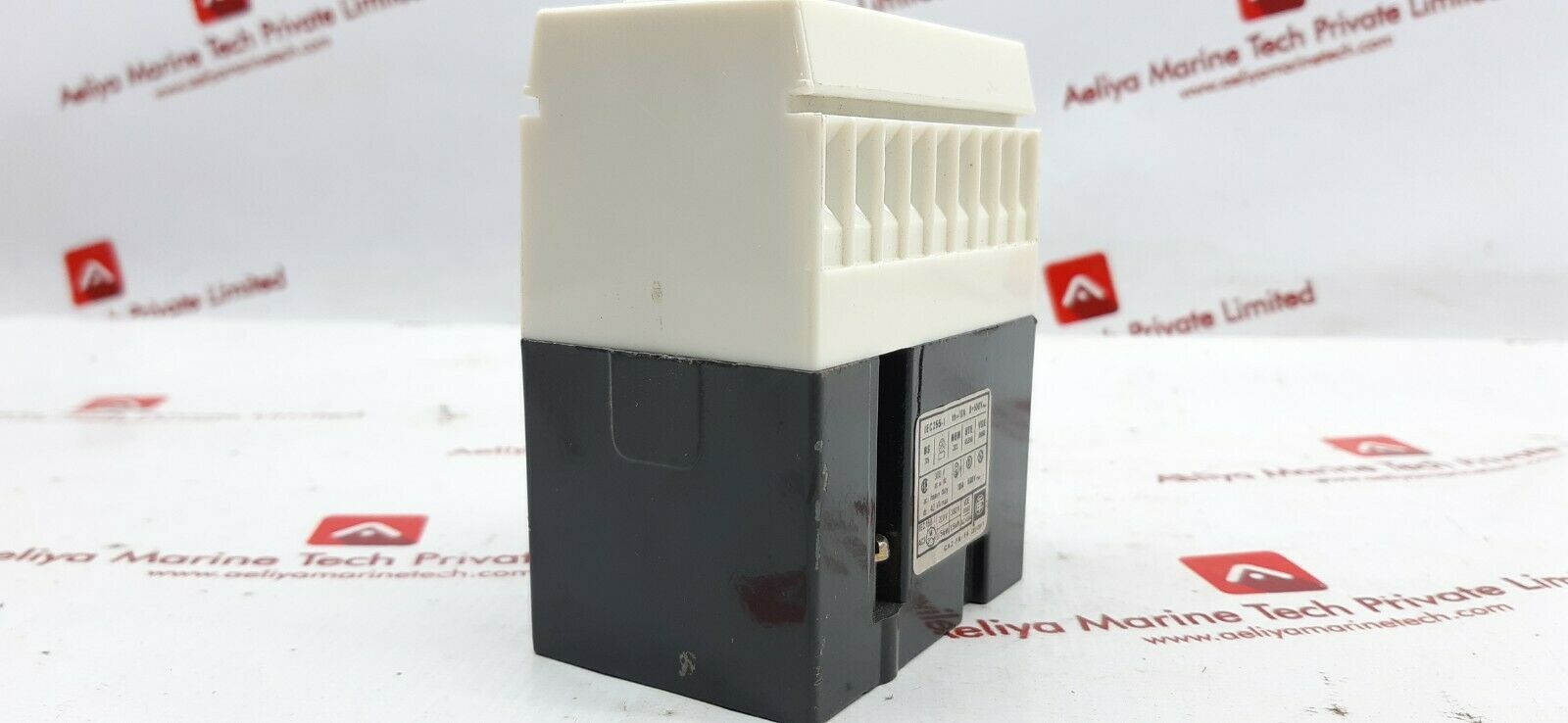 Telemecanique Ca2-fn 162 Relay 440V 60Hz - Image 6