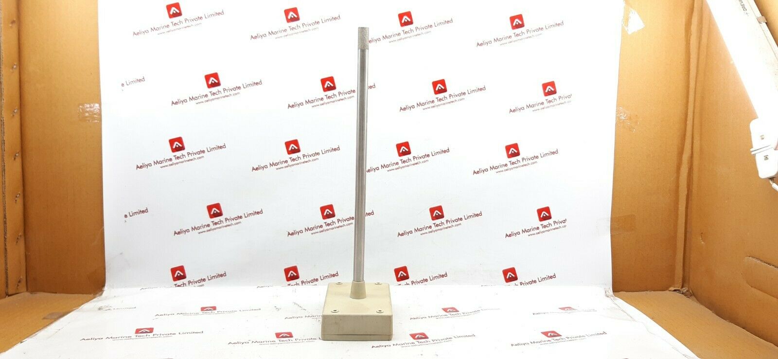 Honeywell m7050b1109 temperature & humidity transducer - Image 2