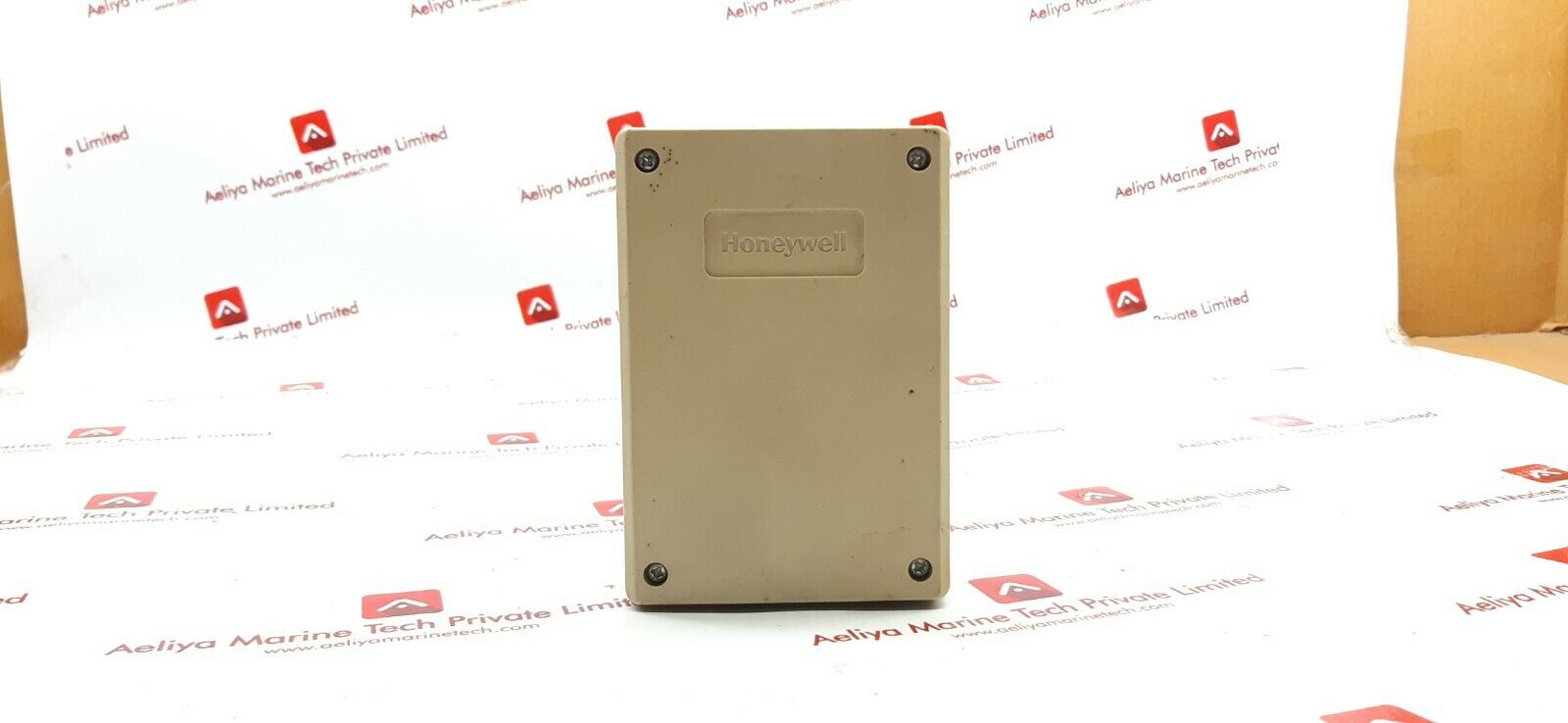 Honeywell m7050b1109 temperature & humidity transducer - Image 5