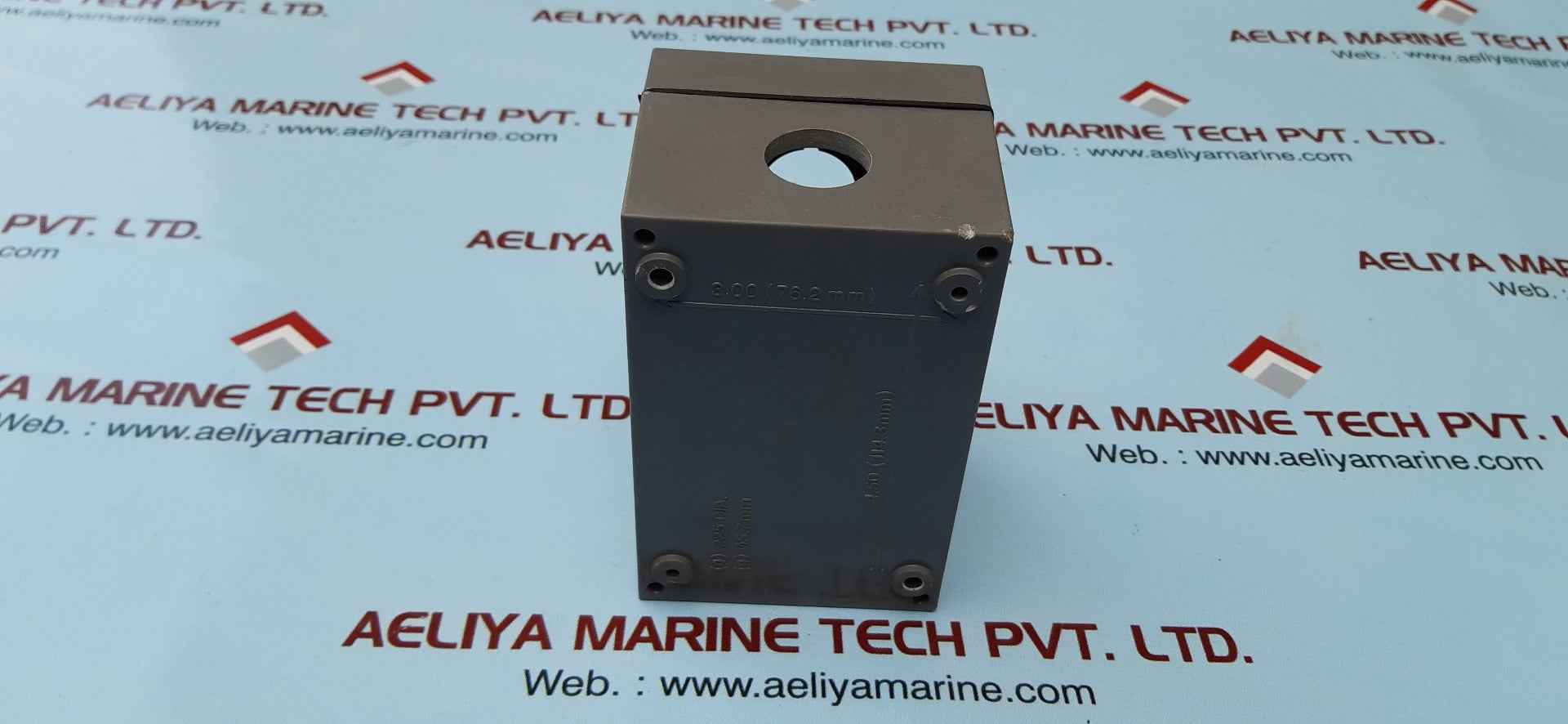 Allen-bradley 800r-2hz4r ser b hole pushbutton enclosure - Image 2
