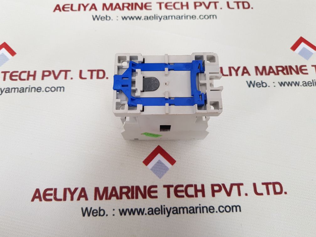 Cutler-hammer ce15bns3 series b1 contactor - Image 3