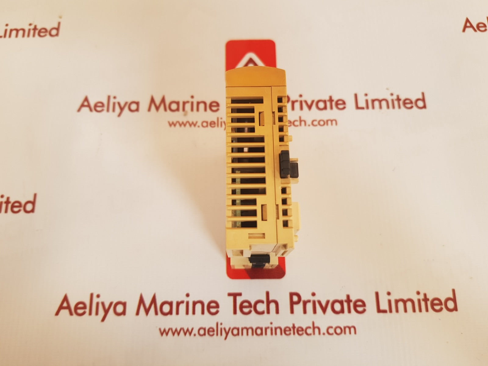 Schneider electric tm2avo2ht analog module rl:02 - Image 4