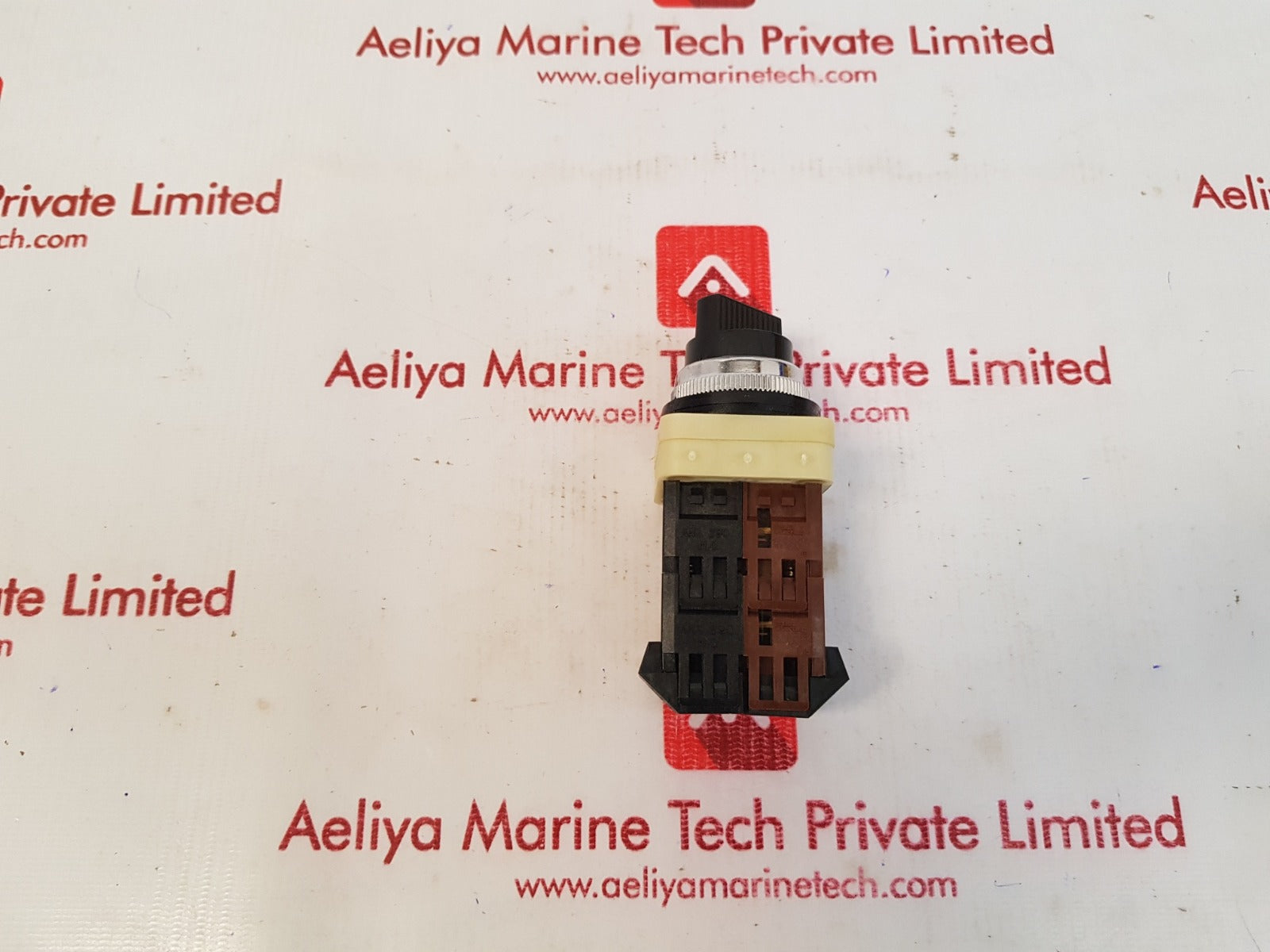 Fuji Electric Ah30 Command Switch Ah30-p2 - Image 4