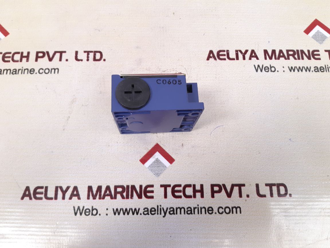 Telemecanique zck-m1h29 limit switch xck-m - Image 3