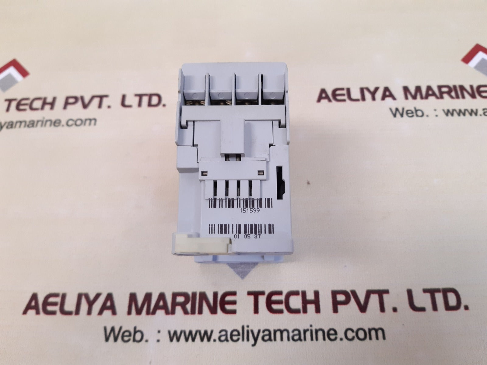 Allen-bradley 100-c16*10 Ser.B Contactor - Image 2