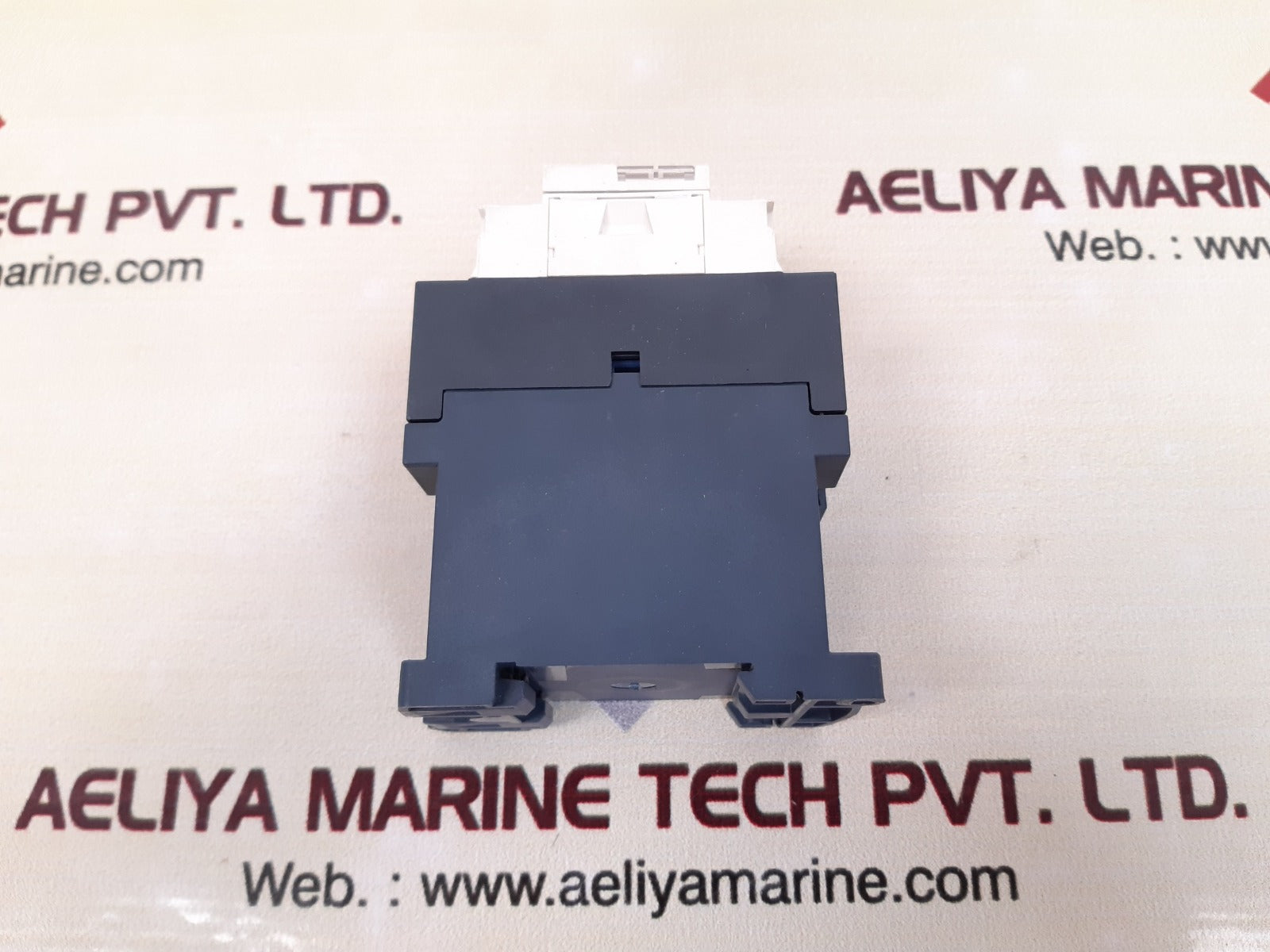 Schneider electric lc1d12bd contactor - Image 6