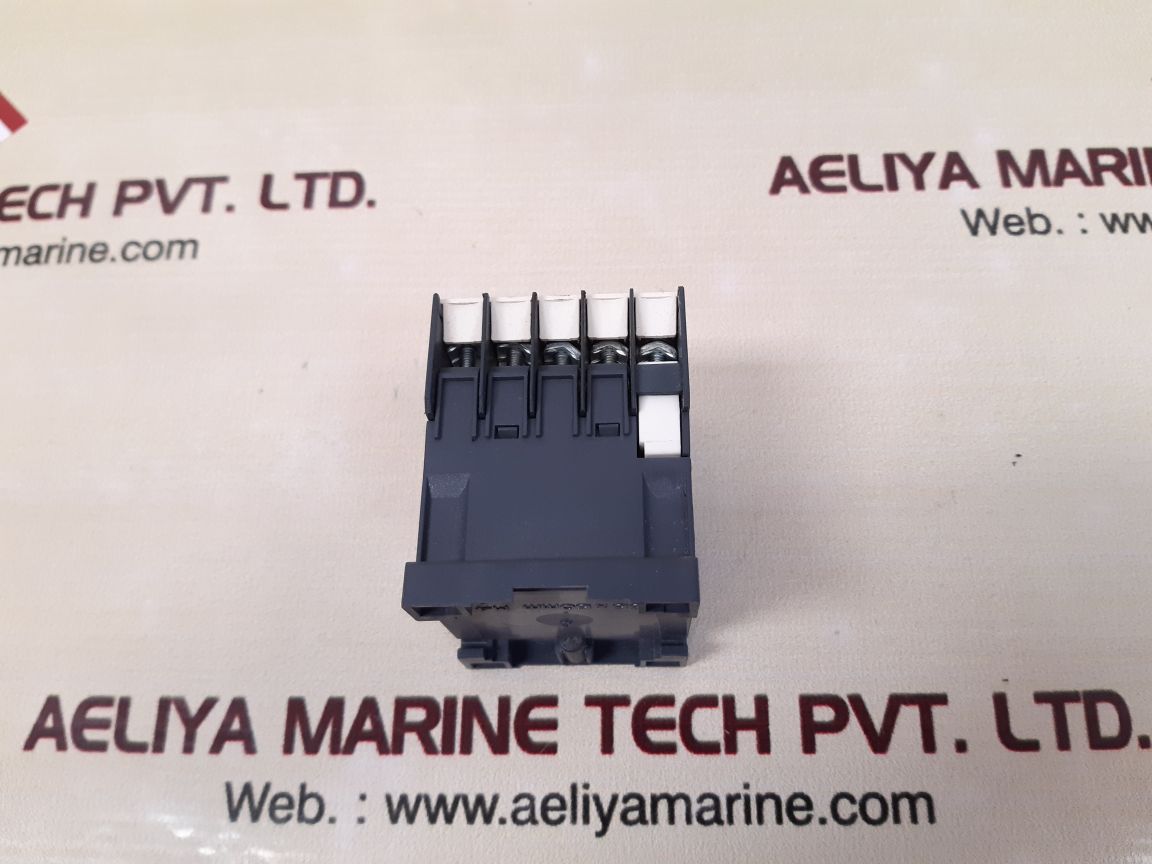 Telemecanique/Schneider ca3kn 40bd auxiliary contactor - Image 7