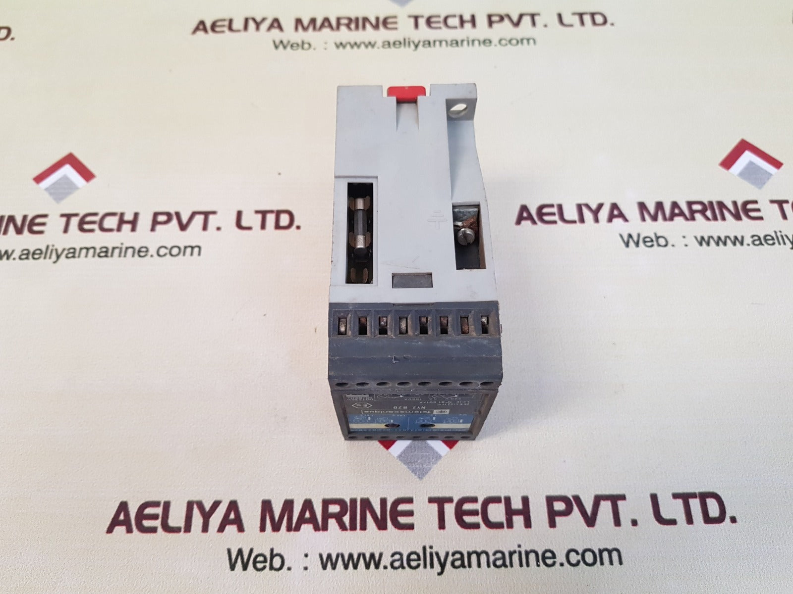 Telemecanique ny2 b20 safety relay barrier - Image 2