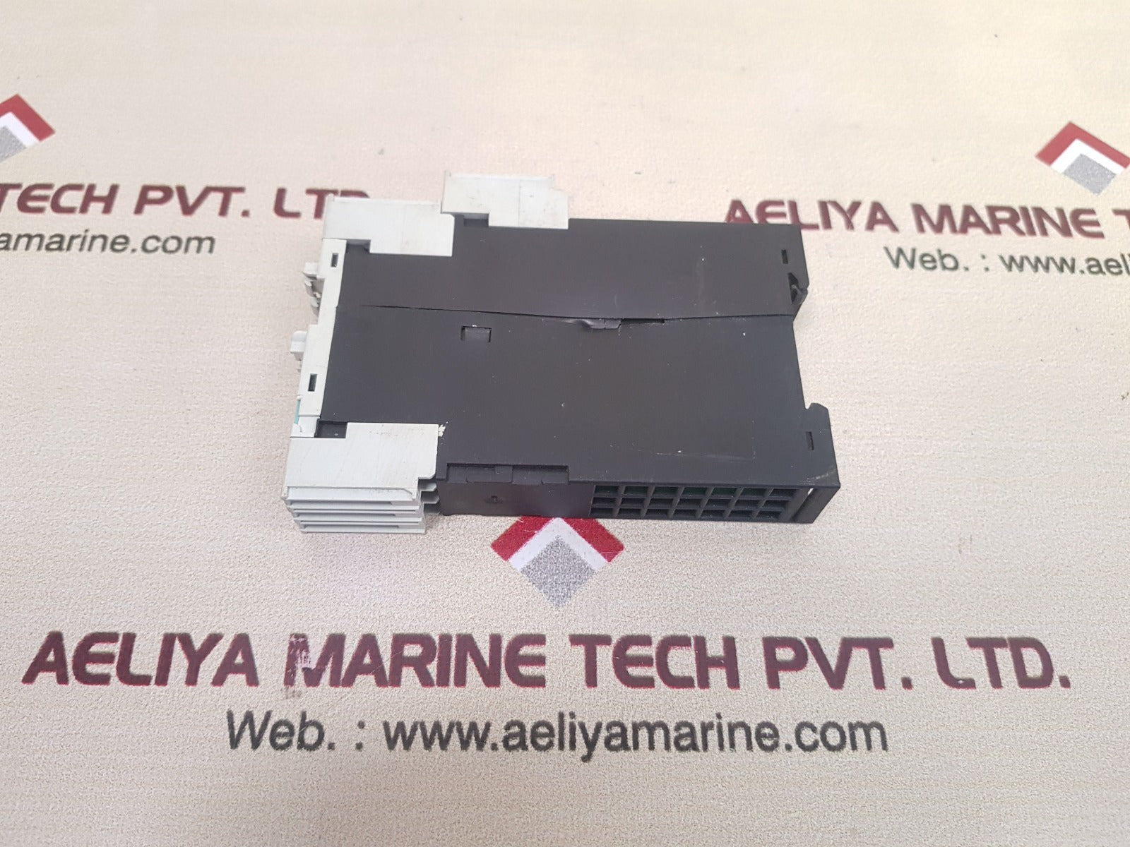 Siemens 3uf7310-1au00-0 digital module 110-240v - Image 3