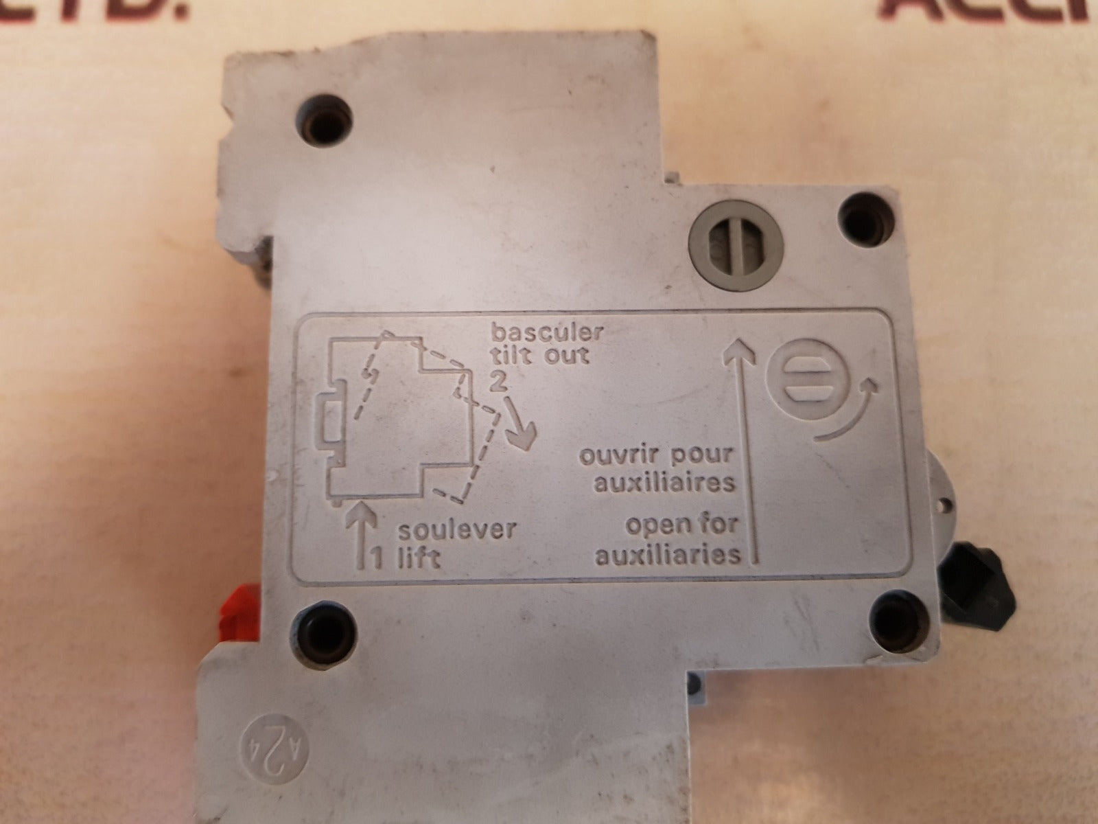 Merlin gerin multi9 c32n 2-pole circuit breaker - Image 6