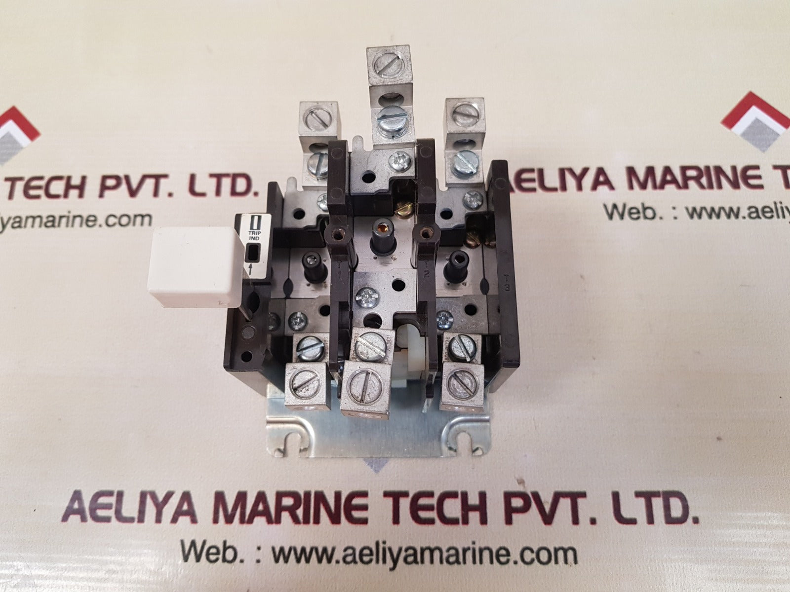 Cutler hammer c300dn3 overload relay - Image 3