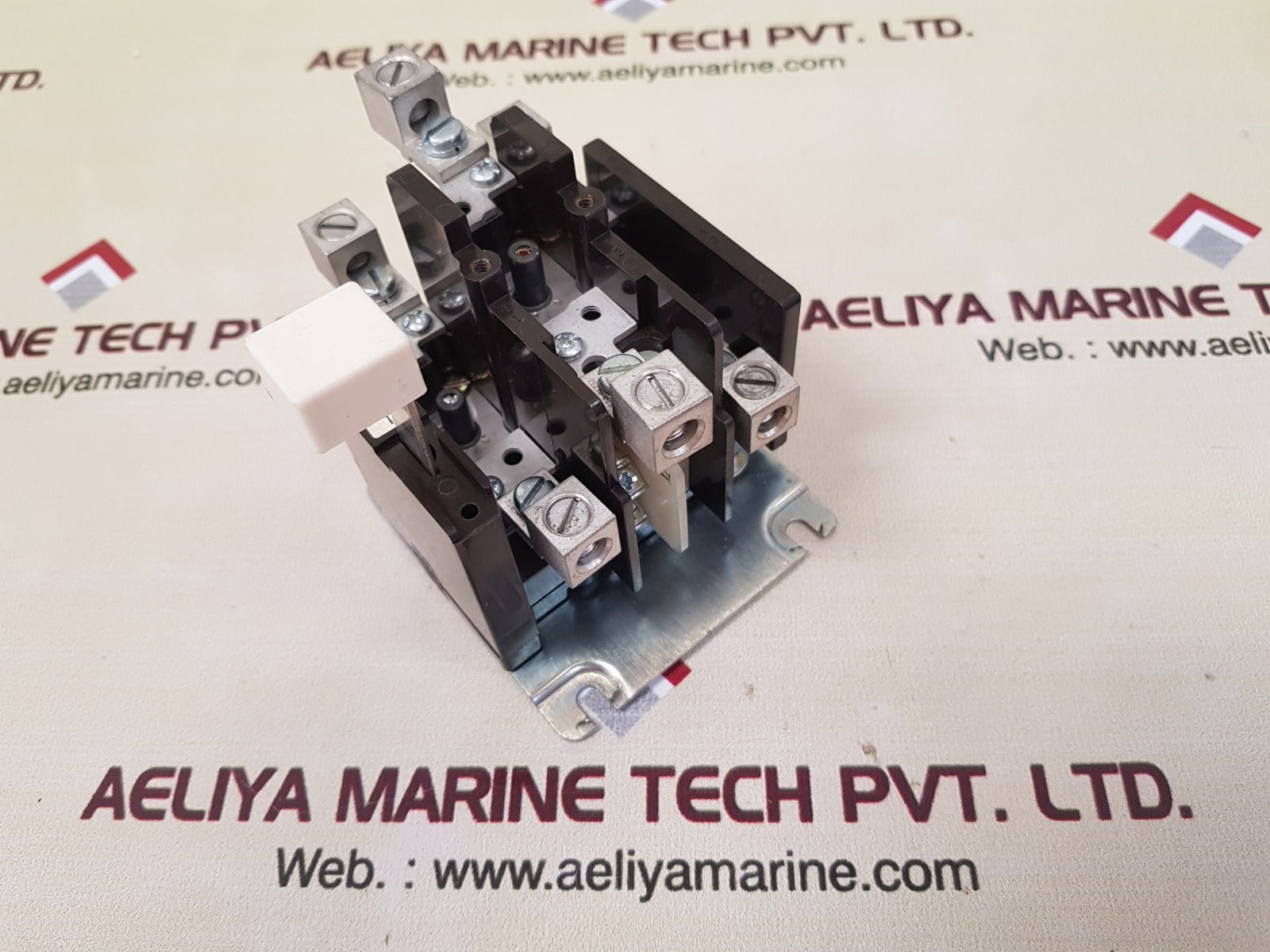 Cutler hammer c300dn3 overload relay - Image 9