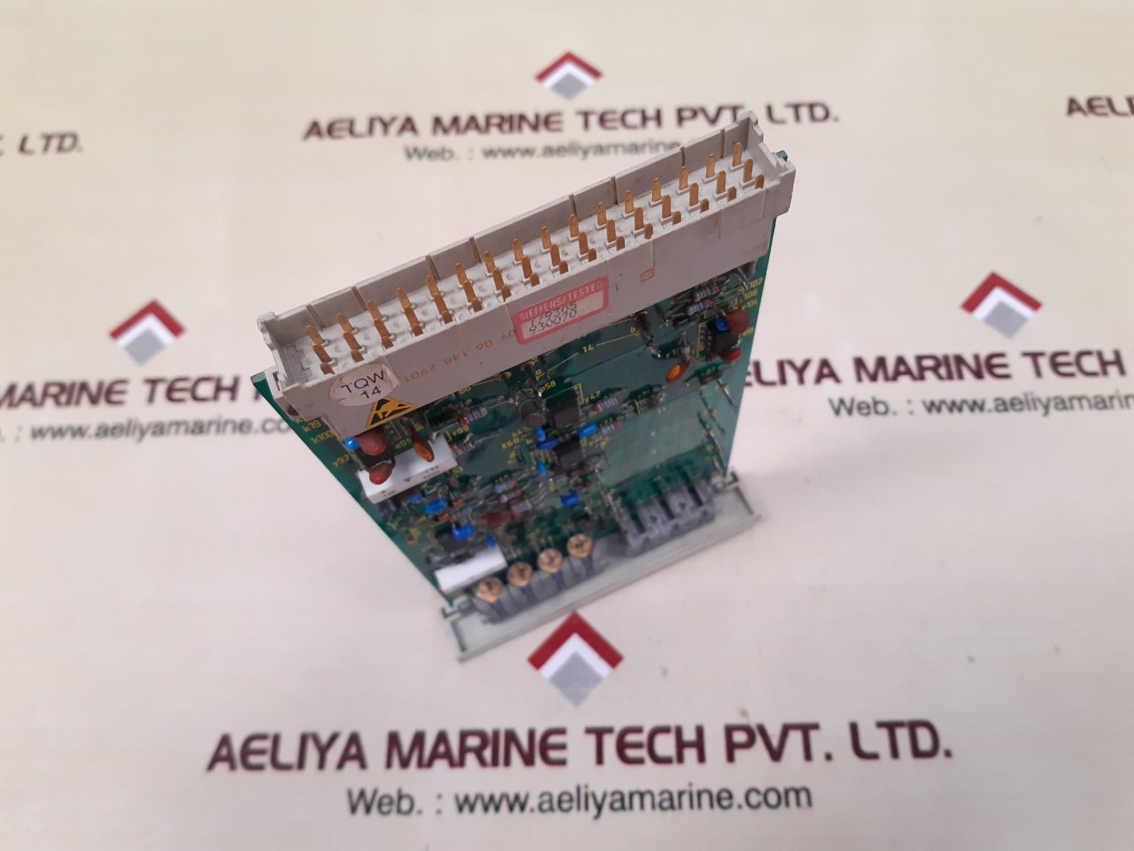 Siemens simadyn 6dc1017-8bc module - Image 6