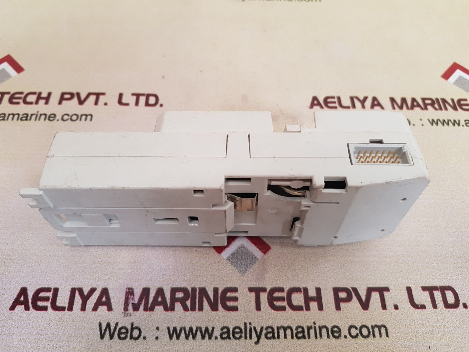 Abb Tu812V1 Compact Module Termination Unit 3Bse013232R1 - Image 3