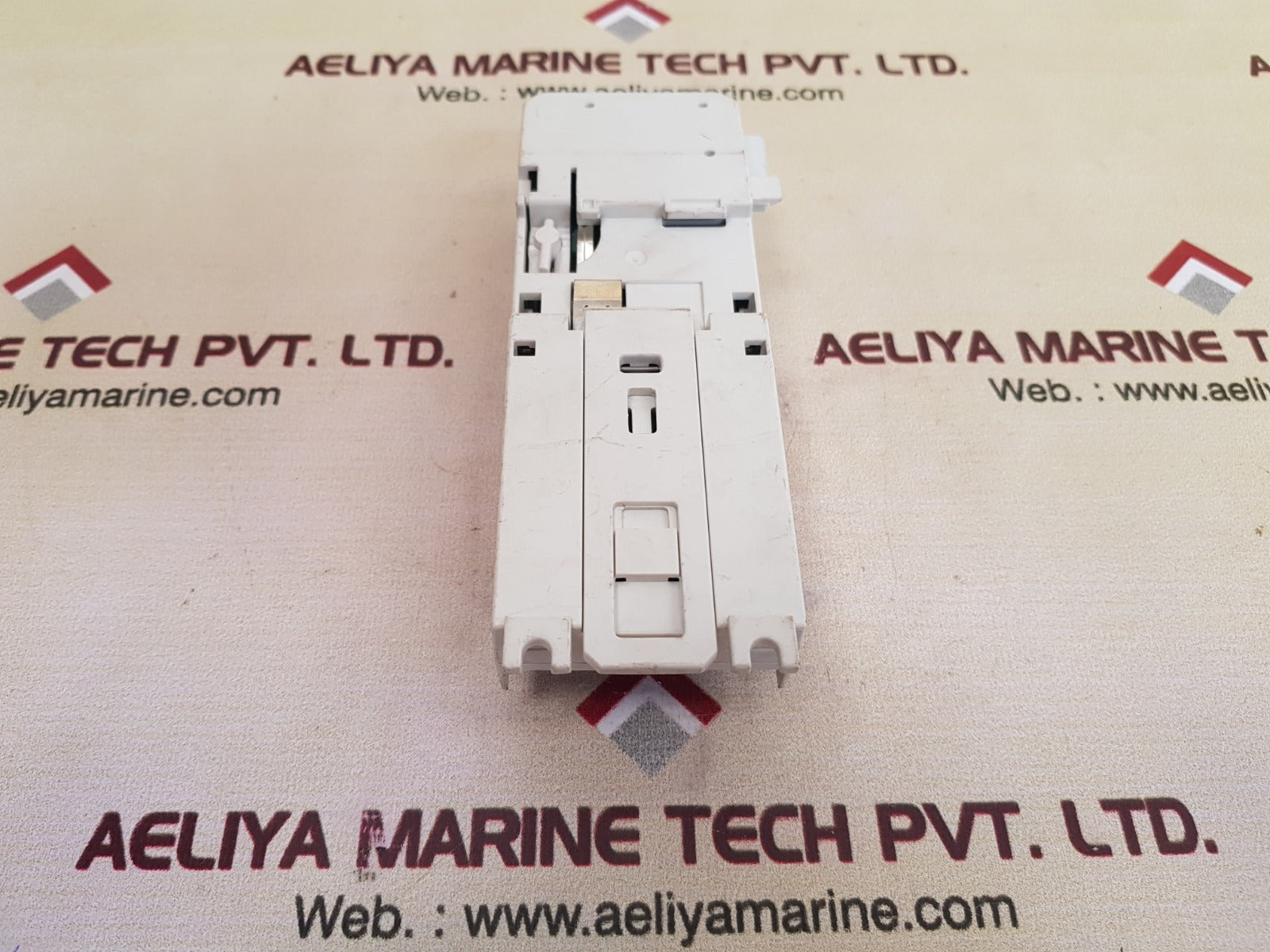 Abb Tu812V1 Compact Module Termination Unit 3Bse013232R1 - Image 4