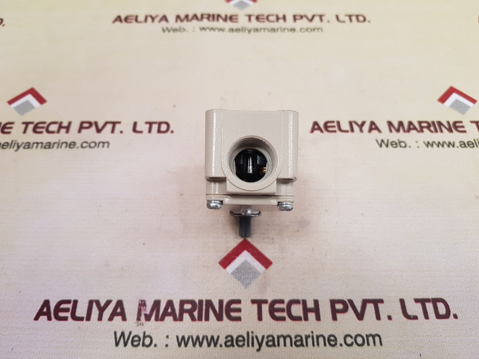 Azbil 1Ls9-j Micro Switch 10A 480Vac - Image 5