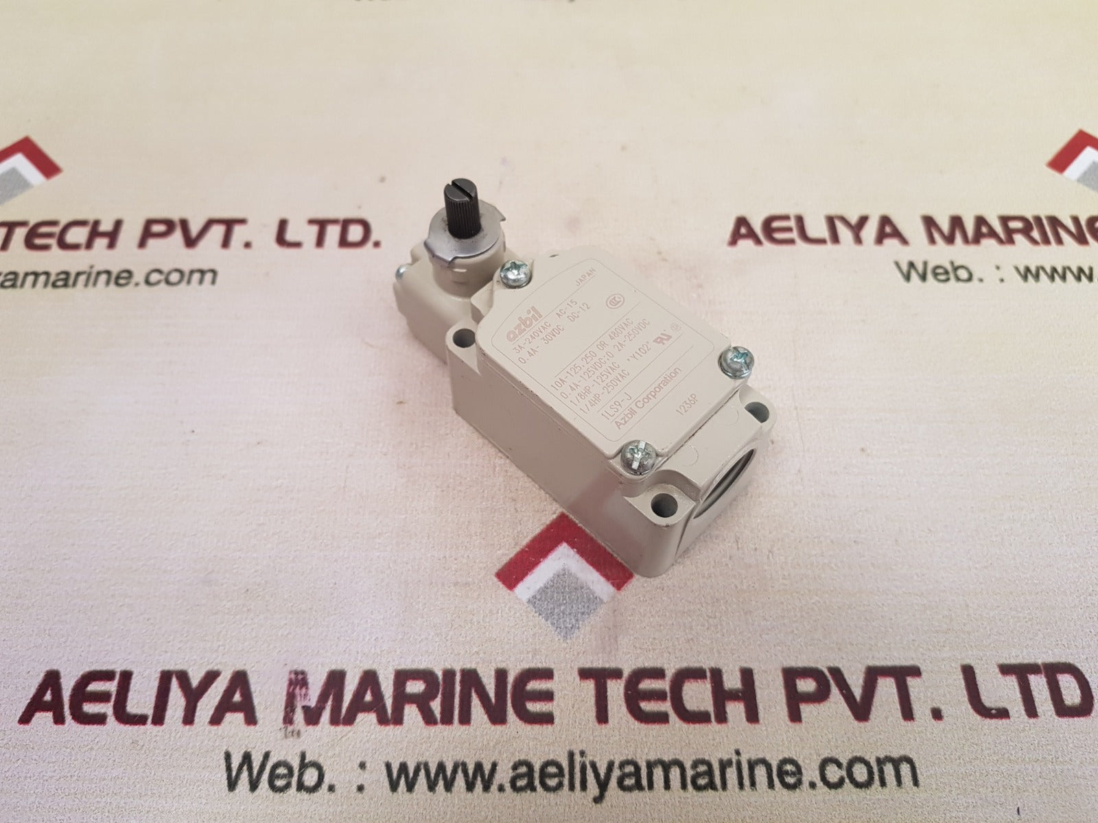 Azbil 1Ls9-j Micro Switch 10A 480Vac - Image 6