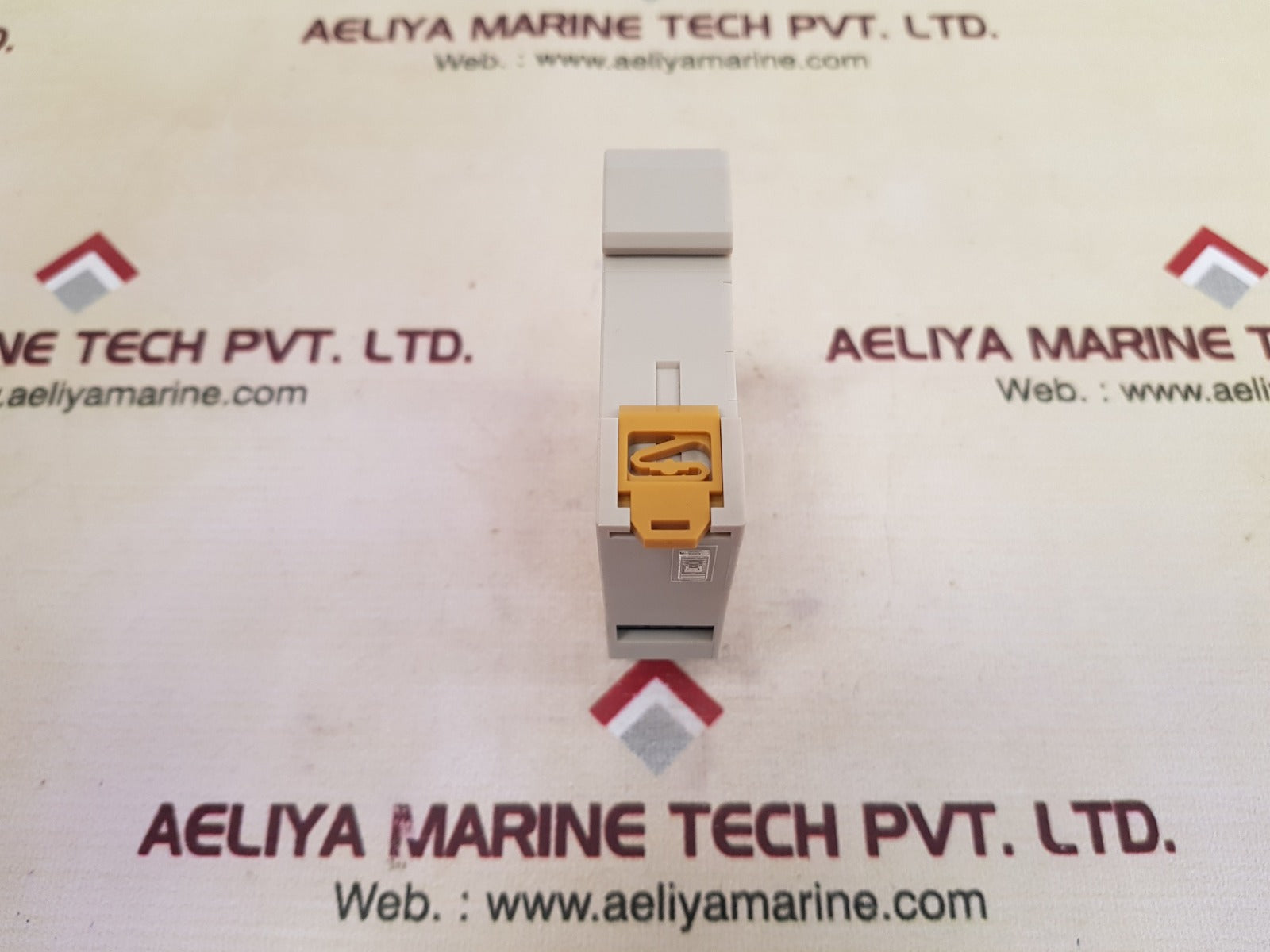 Omron H3De-h(S) Timer 250V 50/60Hz 0.1S-12S - Image 5