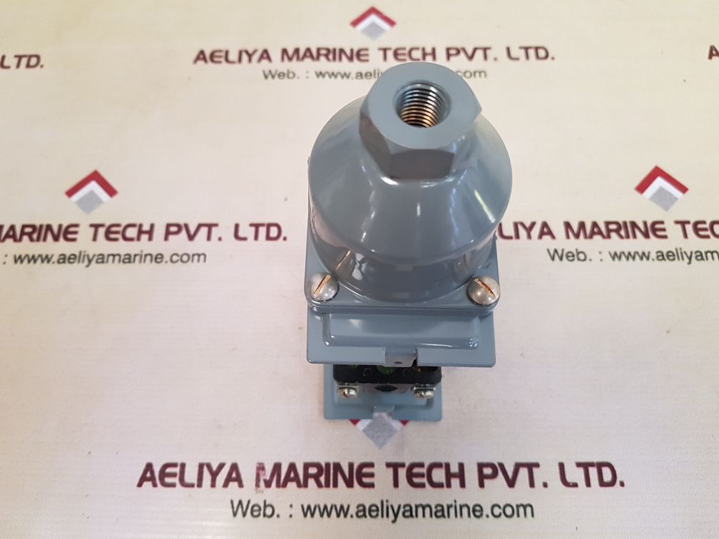 Allen-bradley 836-c3 Ser.A Pressure Switch 80 Psi/5.5 Bar - Image 3