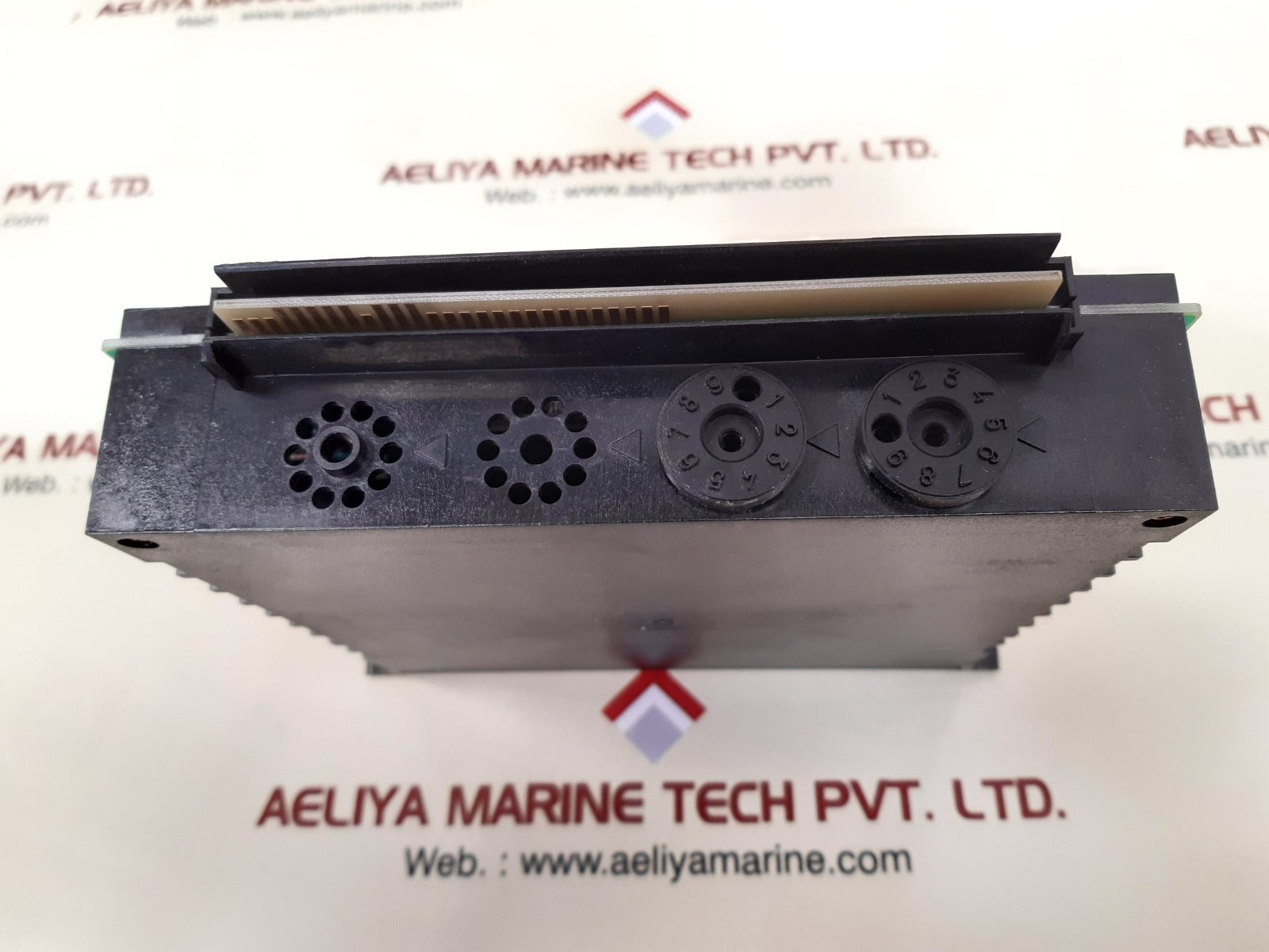 Schneider Electric Tsxdst1635 Output Module 0.5A 240Vac - Image 5