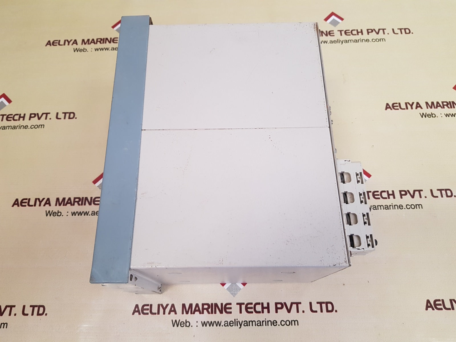 Siemens siprotec 7sj6101-5eb90-1fa0 protective relay with backlit text display - Image 5