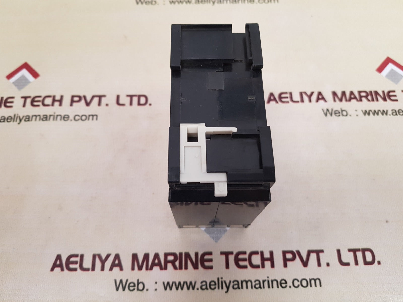 Mitsubishi t-51kav ac voltage transducer 150v - Image 4