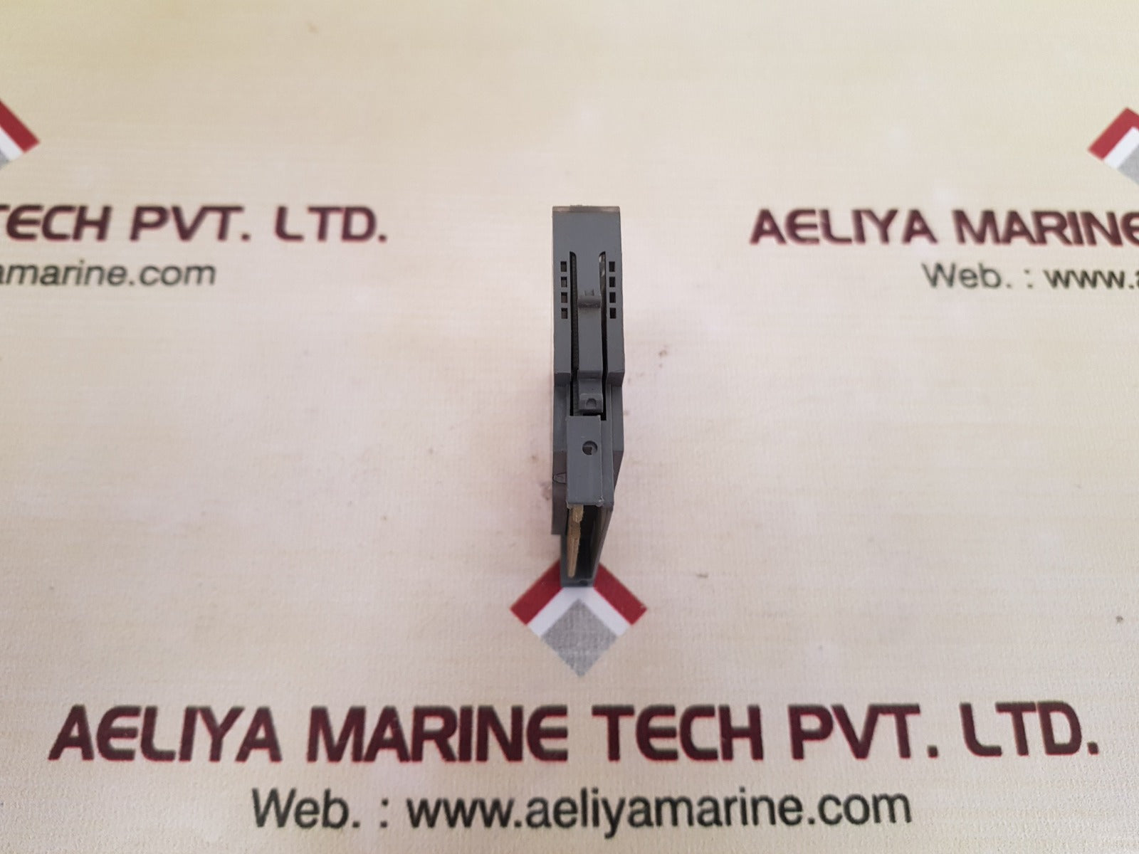 Allen-bradley 1734-ib4 ser c sink input module - Image 5