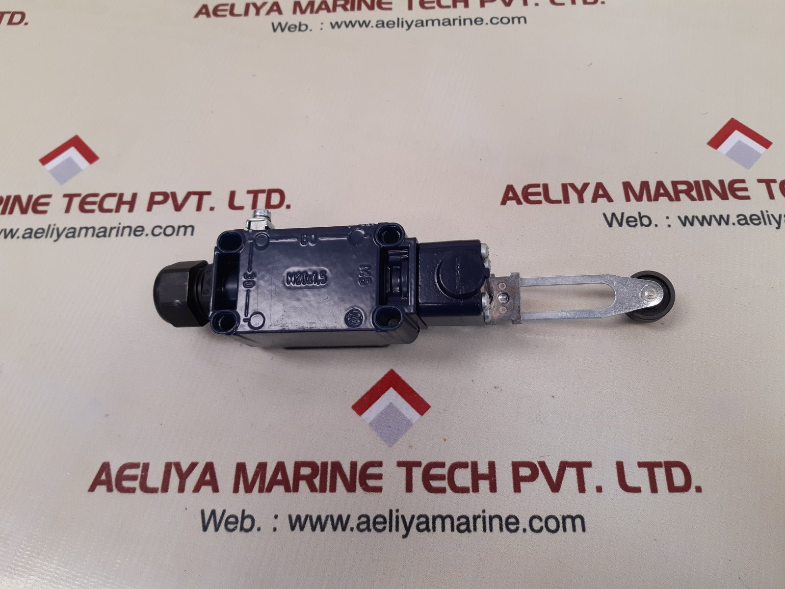 Steute eex 335 4v7h 1o/1s safety switch 93.0.29.3.01 - Image 4