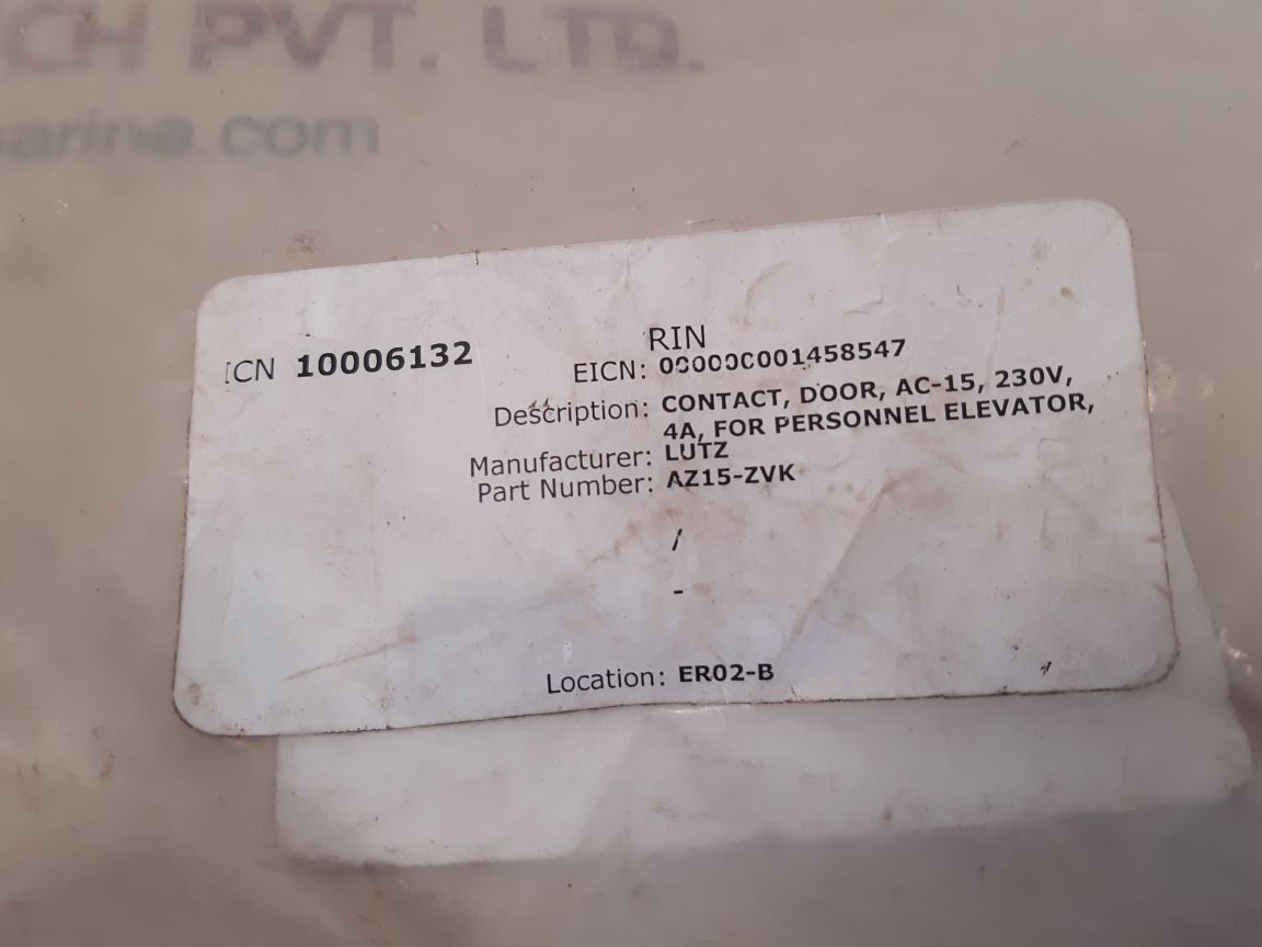 Schmersal az 15 zvk safety interlock switch - Image 8