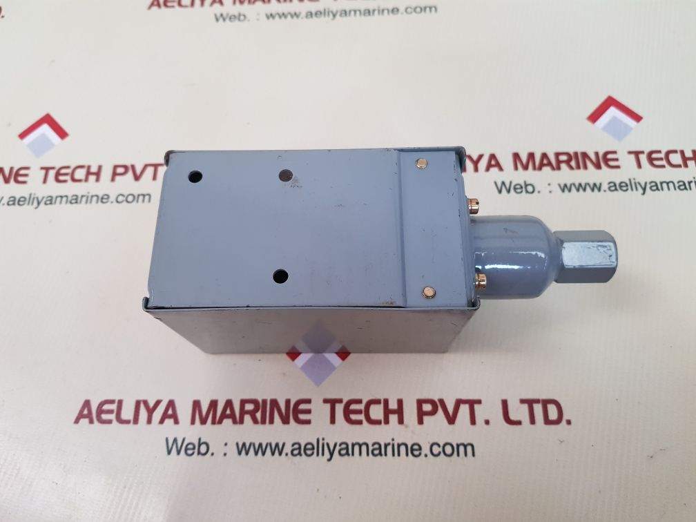 Allen-bradley Bulletin 836 Pressure Control Switch - Image 3