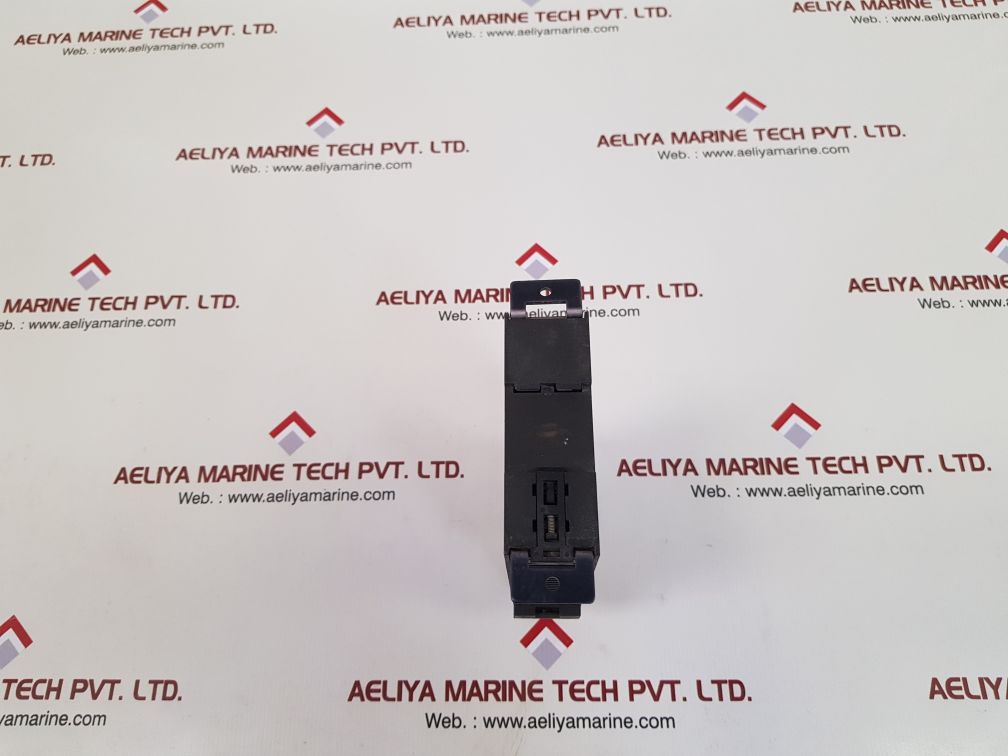 Yamatake j-ssp50-22 controller r79c3161021 - Image 4