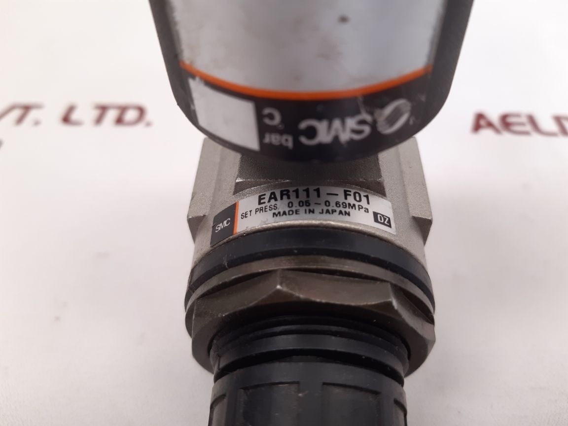 Smc ear111-f01 pressure regulator with gauge - Image 8