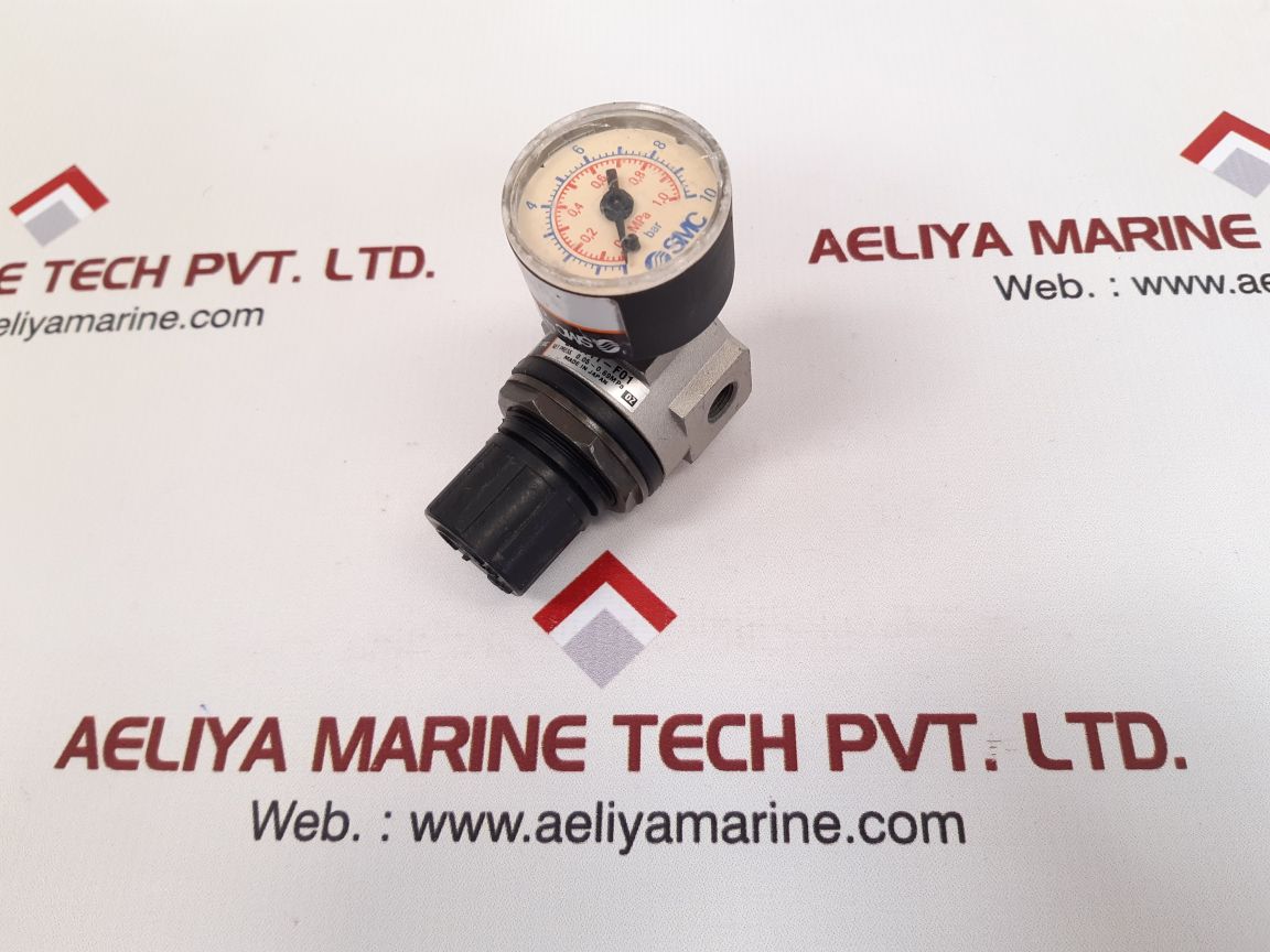 Smc ear111-f01 pressure regulator with gauge - Image 2