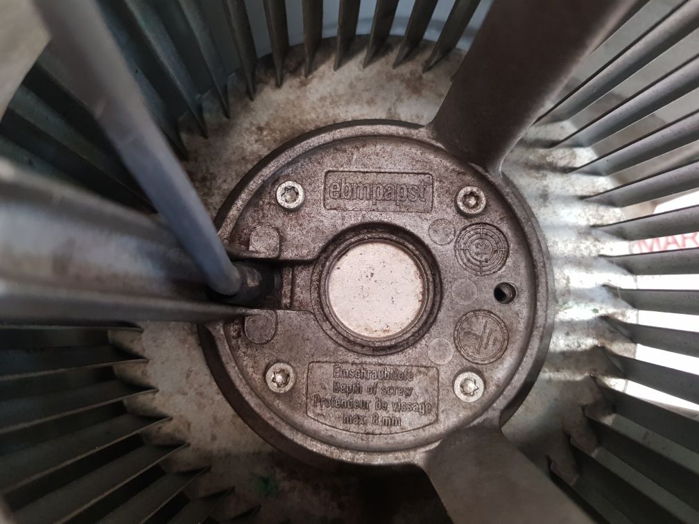 Ebmpapst D2E146-ap47-c3 Single Phase Ac Motor With Capacitor 230V 50/60Hz - Image 6