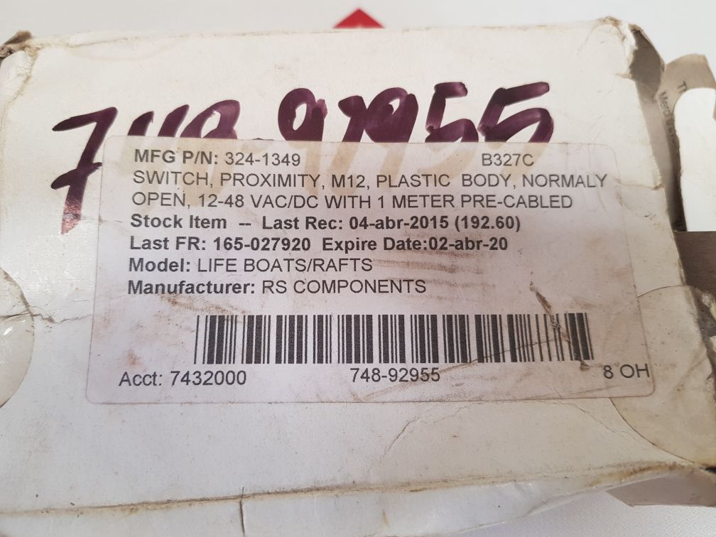 Telemecanique xs4p30mb230 proximity switch sensor - Image 7