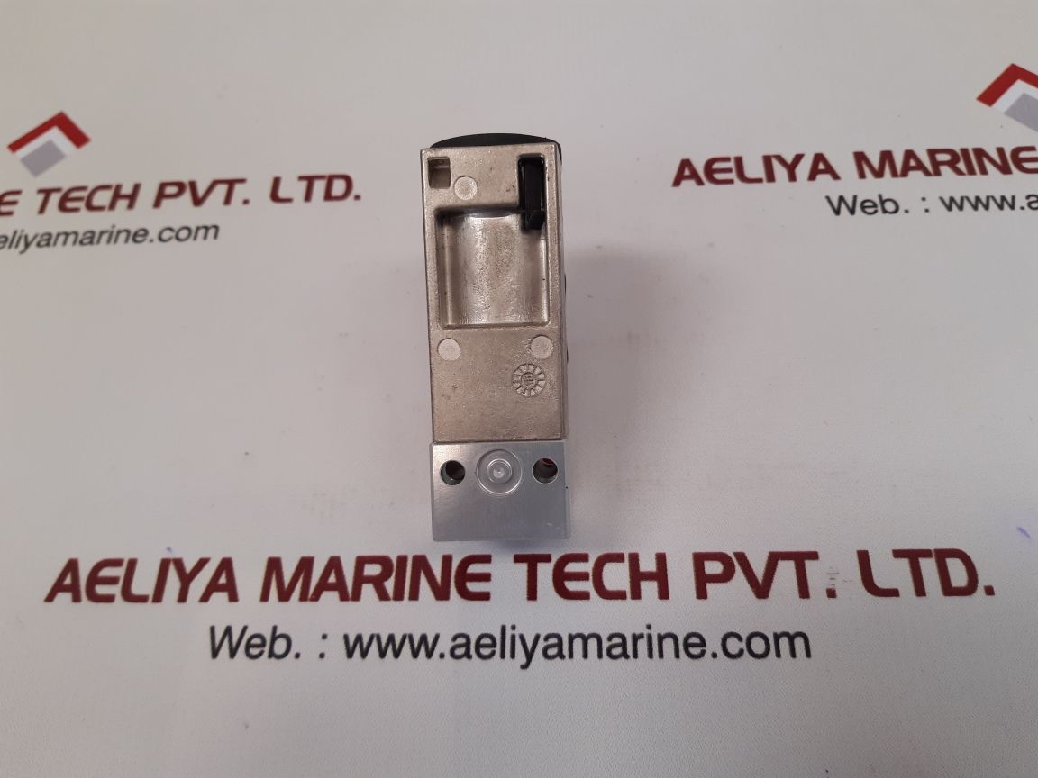 Trafag 9b4.4279 pressure switch - Image 2