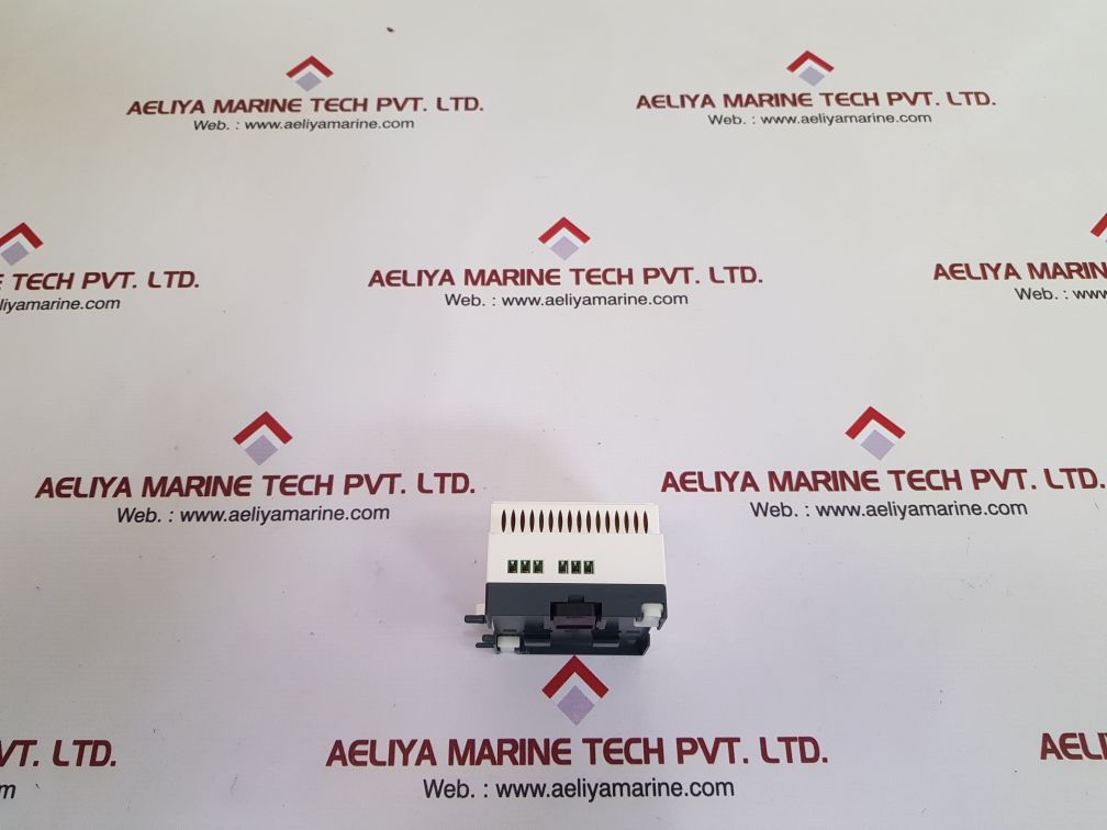 Telemecanique/schneider sr3 xt101bd output relay expansion module - Image 6