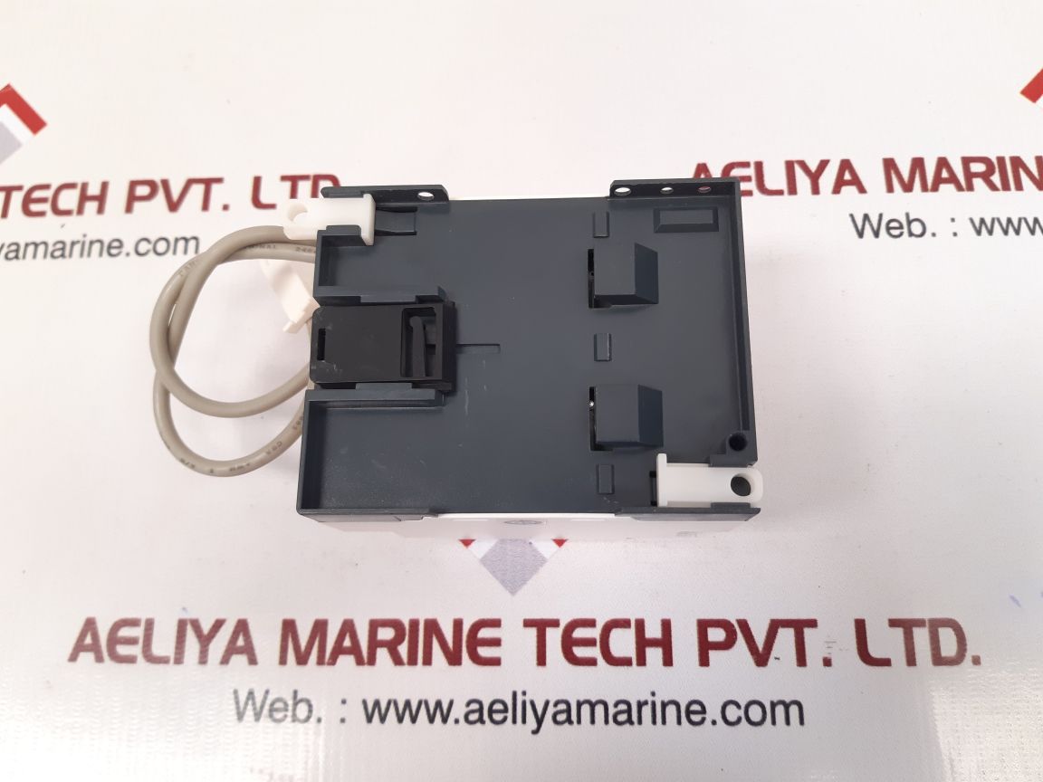 Schneider sr2 com01 interface module used - Image 5