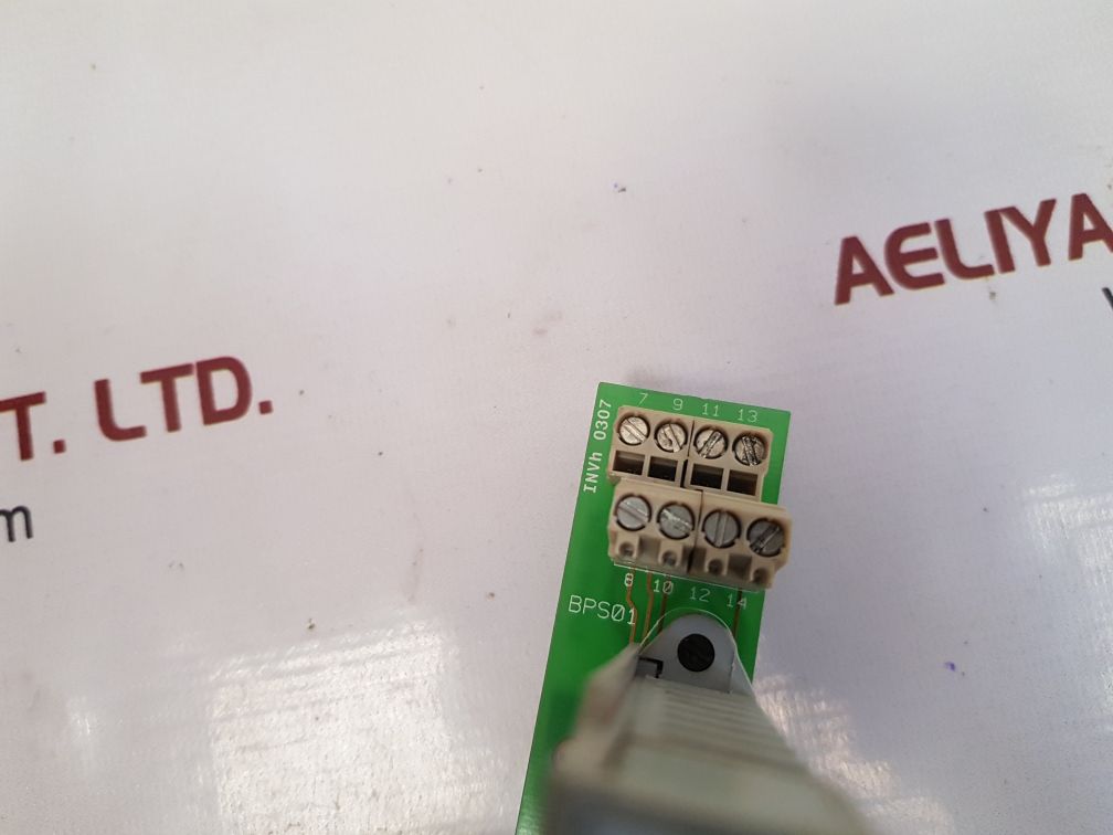 Measurement technology mtl 4220 earth leakage detector - Image 9