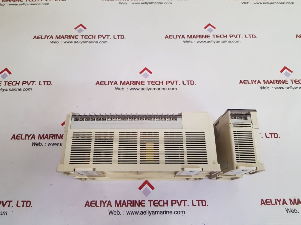 Mitsubishi electric melsec fx-48mr with fx-8eyr programmable controller - Image 3