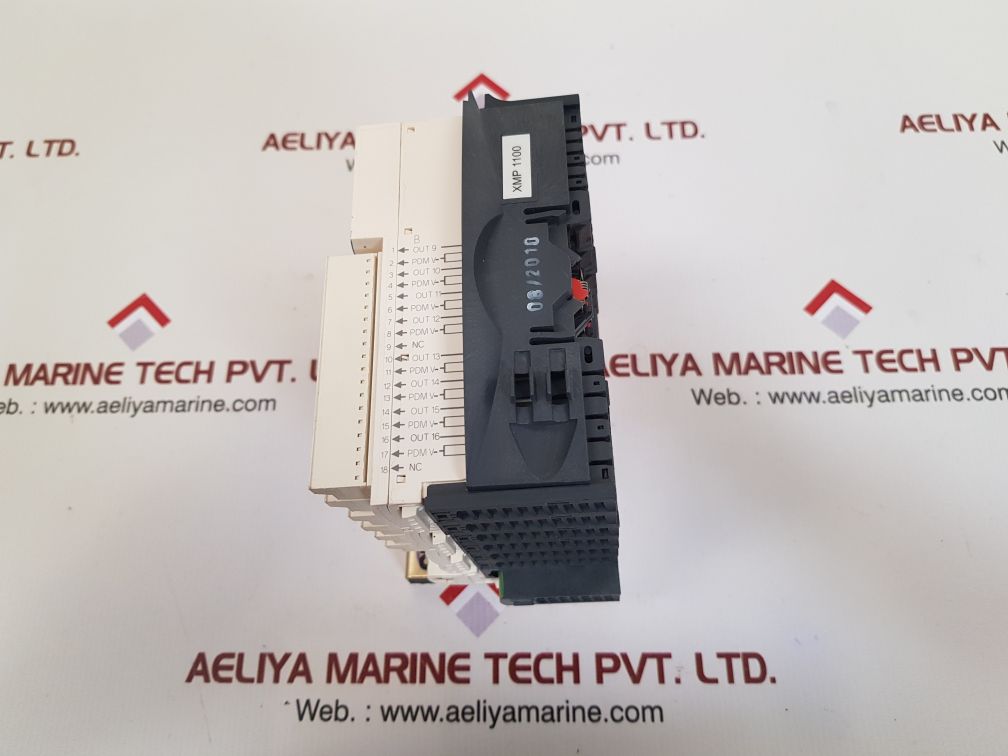 Schneider stbnip2212,pdt3100,ddi3725,ddo3705 module - Image 3