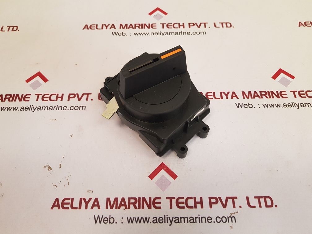 Fuji electric bz-n40b power on/off trip switch - Image 6