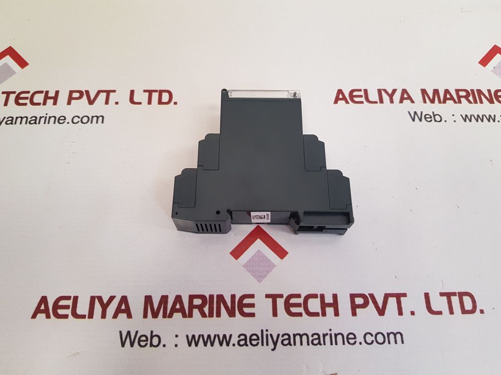 Telemecanique rm22la32mr level switch - Image 3